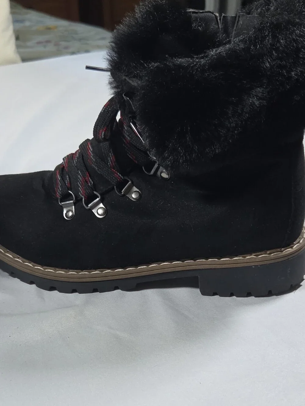 Catherine Malandrino Women's Black Hershey Faux Suede & Fur Lace Up Boots Sz 7.5